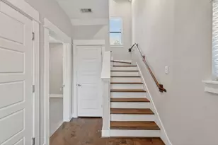 2014 St Charles St, Houston, TX 77003 - Photo 9