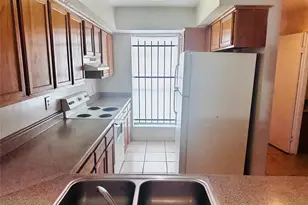 12656 Windsor Village Dr, Houston, TX 77071 - Photo 9