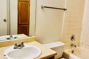 12656 Windsor Village Dr, Houston, TX 77071 - Photo 17