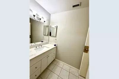8801 Hammerly Boulevard #1505, Houston, TX 77080 - Photo 9