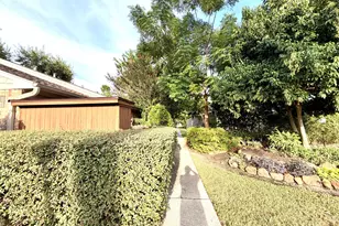 8801 Hammerly Blvd, Houston, TX 77080 - Photo 17