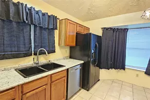 8731 Croteau Dr, Houston, TX 77044 - Photo 11
