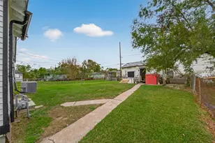 1014 Henke St, Houston, TX 77020 - Photo 31