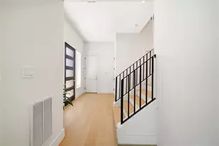 827 W 16th St, Houston, TX 77008 - Photo 15