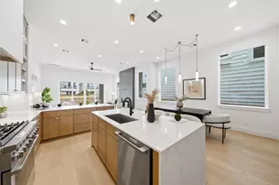827 W 16th St, Houston, TX 77008 - Photo 13