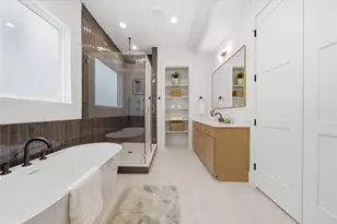 827 W 16th St, Houston, TX 77008 - Photo 21