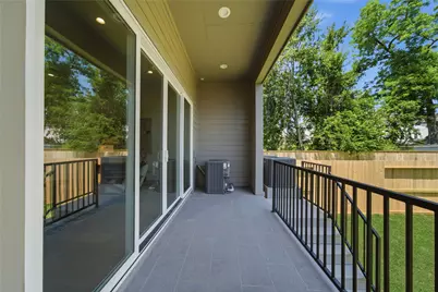 827 W 16th Street #A, Houston, TX 77008 - Photo 7