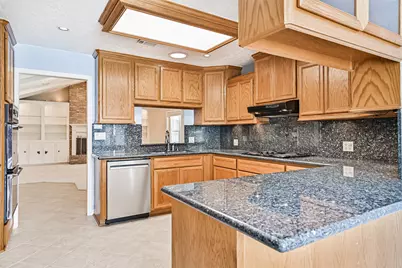 803 Greenbriar Avenue, Friendswood, TX 77546 - Photo 19