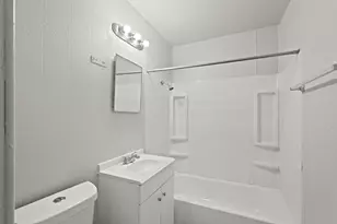 4953 Bataan Rd, Houston, TX 77033 - Photo 9