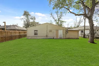 4953 Bataan Road, Houston, TX 77033 - Photo 5
