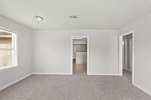 4953 Bataan Rd, Houston, TX 77033 - Photo 7