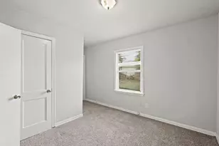 4953 Bataan Rd, Houston, TX 77033 - Photo 11