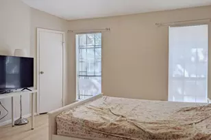 7575 Cambridge St, Houston, TX 77054 - Photo 7