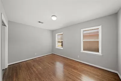 2835 Dragonwick Drive, Houston, TX 77045 - Photo 9