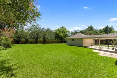4519 Warwick Drive, Sugar Land, TX 77479 - Photo 5
