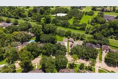 4519 Warwick Drive, Sugar Land, TX 77479 - Photo 37