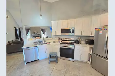 5205 Winding Brook Drive, Dickinson, TX 77539 - Photo 3