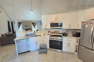 5205 Winding Brook Dr, Dickinson, TX 77539 - Photo 3