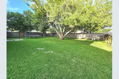 5205 Winding Brook Drive, Dickinson, TX 77539 - Photo 5