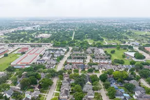 2218 Ashford Hollow Ln, Houston, TX 77077 - Photo 49