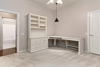 146 E Northcastle Circle, The Woodlands, TX 77384 - Photo 21