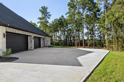 8604 Trinity Pines Court, Montgomery, TX 77316 - Photo 7
