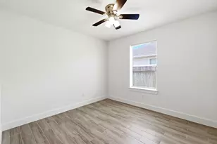 10702 Jordan Heights Dr, Houston, TX 77016 - Photo 15