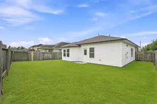 10702 Jordan Heights Dr, Houston, TX 77016 - Photo 17