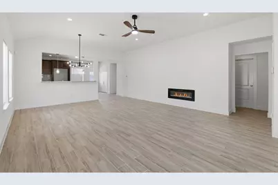10702 Jordan Heights Drive, Houston, TX 77016 - Photo 7