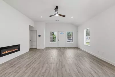 10702 Jordan Heights Drive, Houston, TX 77016 - Photo 5
