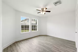 10702 Jordan Heights Dr, Houston, TX 77016 - Photo 9