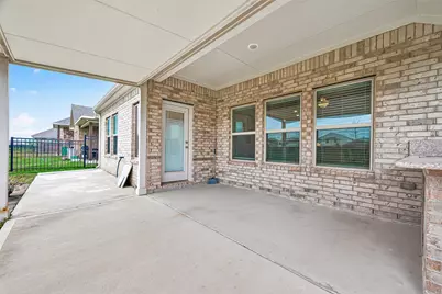 233 Bonita Beach Drive, Katy, TX 77493 - Photo 37