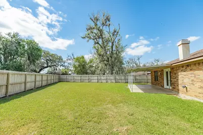 305 Freeman Boulevard, West Columbia, TX 77486 - Photo 5