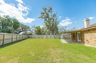 305 Freeman Blvd, West Columbia, TX 77486 - Photo 5