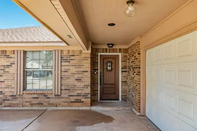 305 Freeman Boulevard, West Columbia, TX 77486 - Photo 3