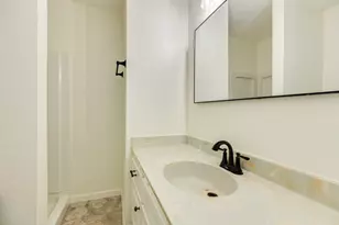 305 Freeman Blvd, West Columbia, TX 77486 - Photo 9