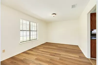 305 Freeman Boulevard, West Columbia, TX 77486 - Photo 13