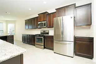 9702 Massanutten Ln, Richmond, TX 77469 - Photo 7