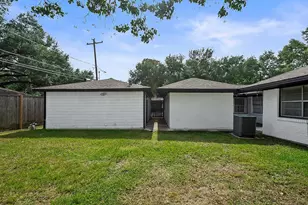 5037 W 43rd St, Houston, TX 77092 - Photo 33