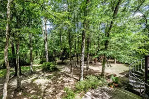 1776 Avenue S, Huntsville, TX 77340 - Photo 31