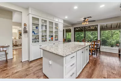 1776 Avenue S, Huntsville, TX 77340 - Photo 21