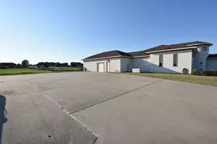 825 Grubbs Rd, Sealy, TX 77474 - Photo 41