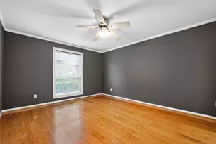 7575 Katy Fwy, Houston, TX 77024 - Photo 17