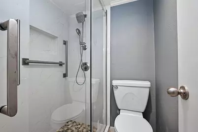 7575 Katy Freeway #18, Houston, TX 77024 - Photo 21