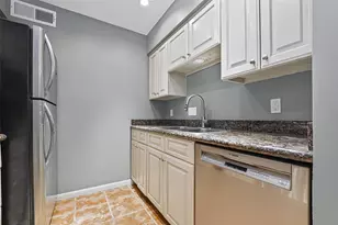 7575 Katy Fwy, Houston, TX 77024 - Photo 7