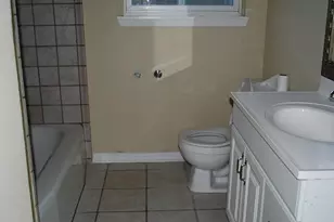 6611 Housman St, Houston, TX 77055 - Photo 9