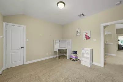 110 N Victoriana Circle, The Woodlands, TX 77389 - Photo 33