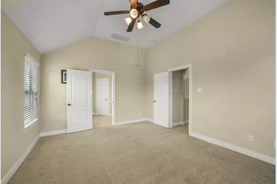 110 N Victoriana Circle, The Woodlands, TX 77389 - Photo 23