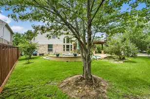 110 N Victoriana Cir, The Woodlands, TX 77389 - Photo 45