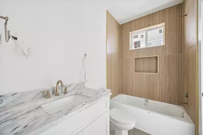 1034 W 17th Street #D, Houston, TX 77008 - Photo 13